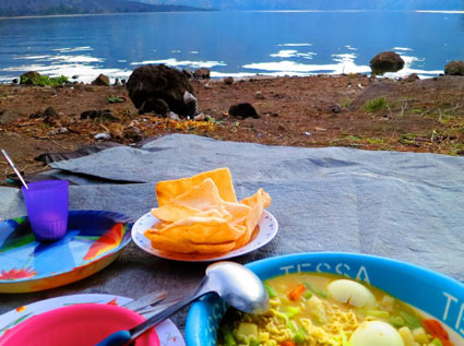 Complete meal on Mount Rinjani
