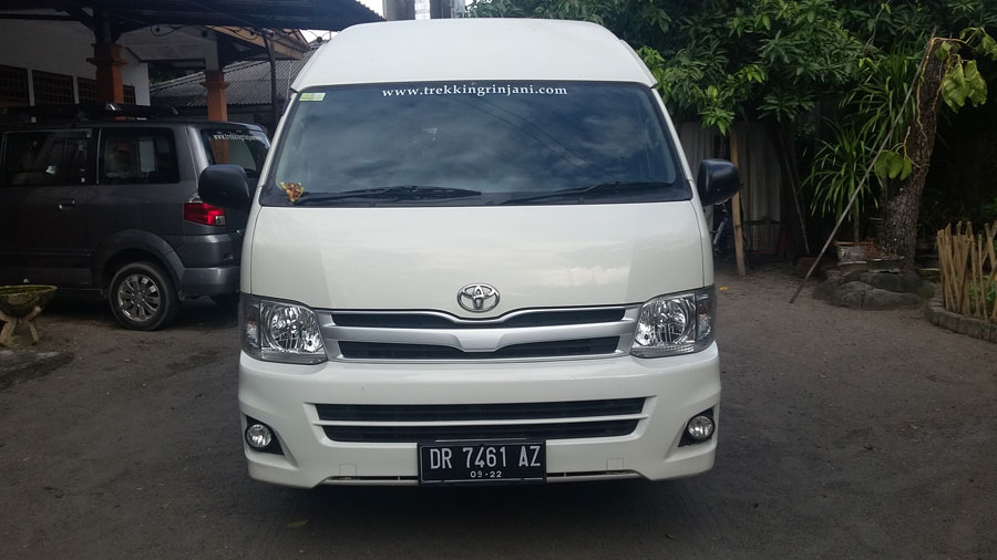 Transport private or group in Lombok Hiace Commuter