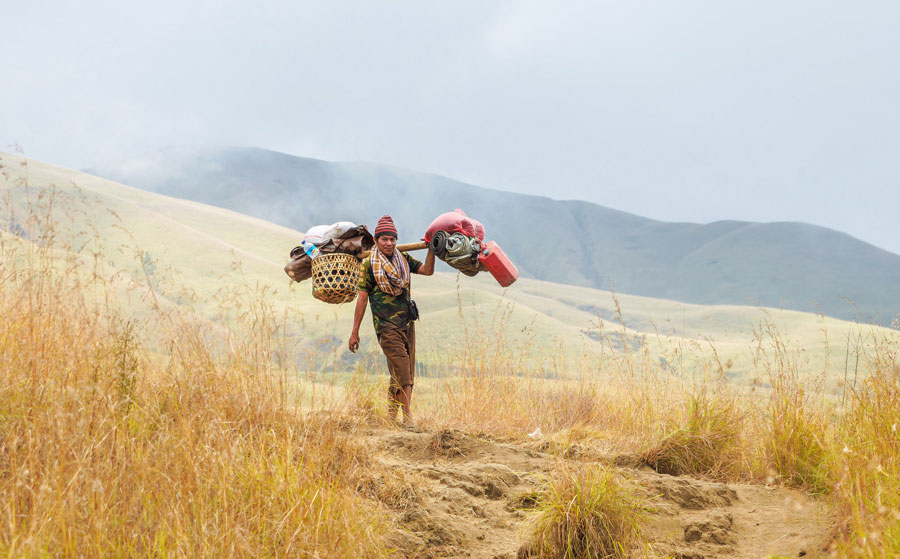Your porter will carry food, tents, sleeping bags, mattresses, tarpaulins and kitchen tools are included, the porters are all very fit bring all stuff to mount Rinjani each 25 kilos