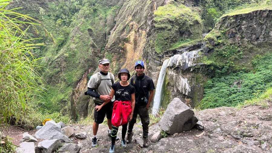 Menemukan air terjun Penimbungan sepanjang jalur Torean Gunung Rinjani