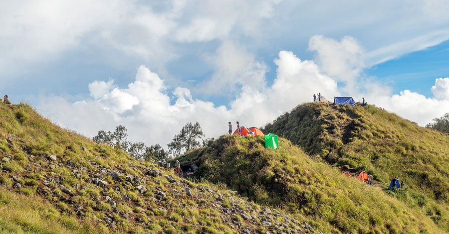 Kawah Plawangan Senaru ketinggian 2641 m dpl Gunung Rinjani