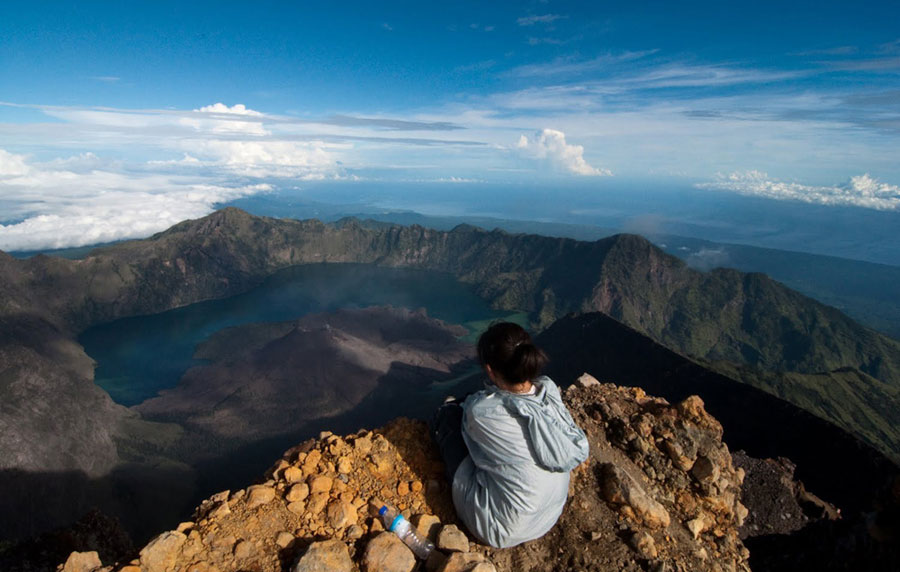 Puncak Gunung Rinjani Ketinggian 3726 meter