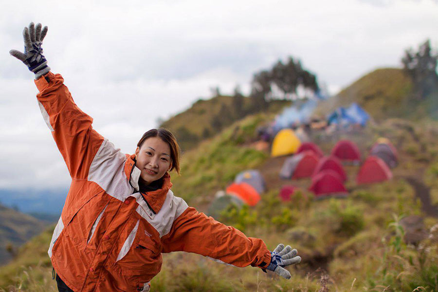 Kawah Plawangan Sembalun Ketinggian 2639 meter - Taman Nasional Gunung Rinjani